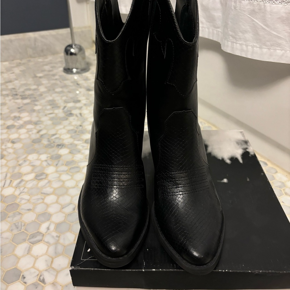 Mix #6 Western Boots - Picture 6 of 7